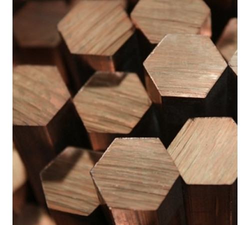 Бронзовые шестигранники в Светлогорске от ГК Спецметаллстрой