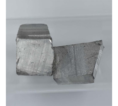 Литий металлический марки ЛЭ-1, ЛЭ-2 в Светлогорске