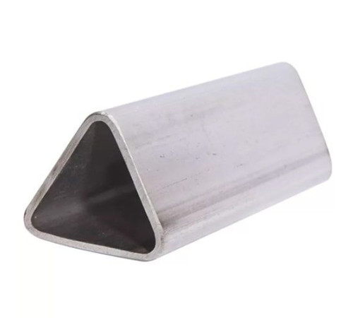Треугольные трубы в Светлогорске для строительства и металлоконструкций